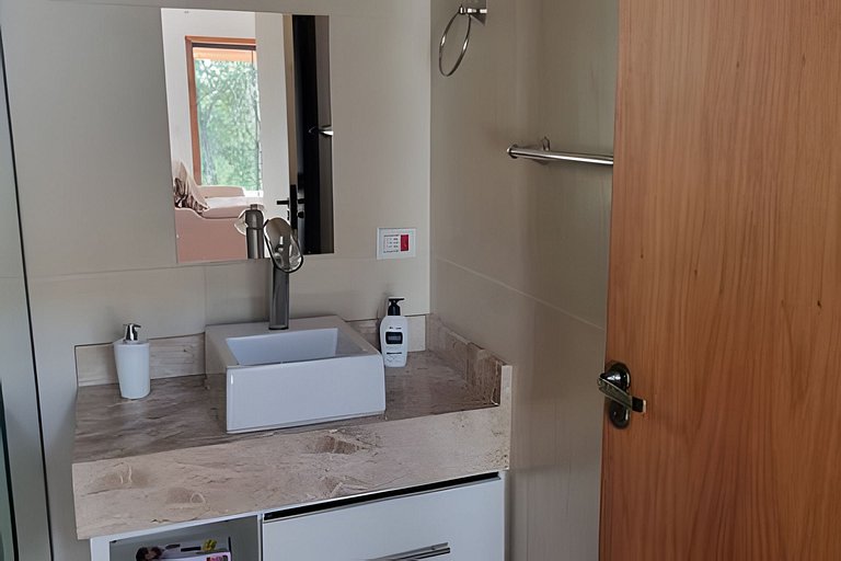 Chacara em Ibiuna: Sol, Piscina e Natureza