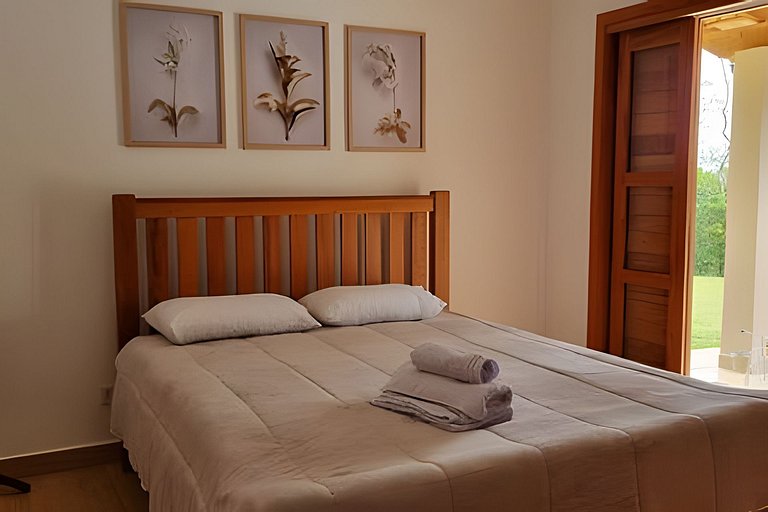 Chacara em Ibiuna: Sol, Piscina e Natureza