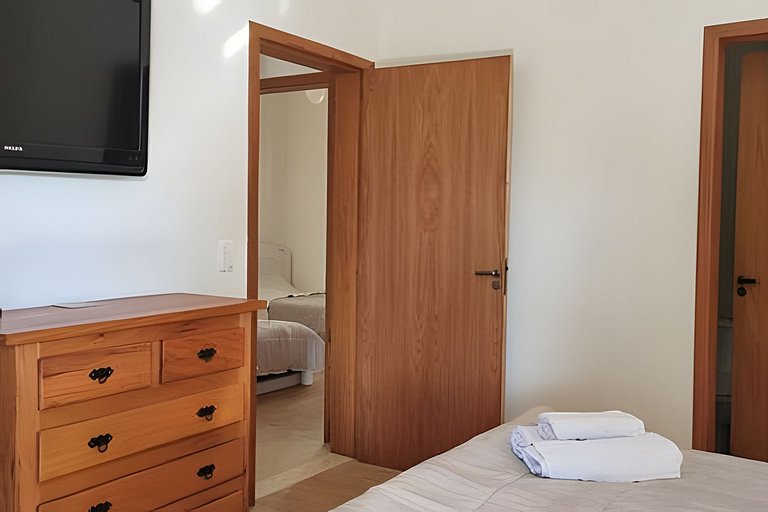 Chacara em Ibiuna: Sol, Piscina e Natureza