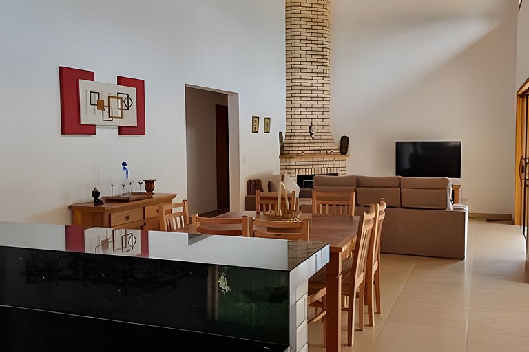 Chacara em Ibiuna: Sol, Piscina e Natureza