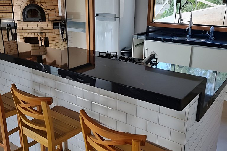 Chacara em Ibiuna: Sol, Piscina e Natureza