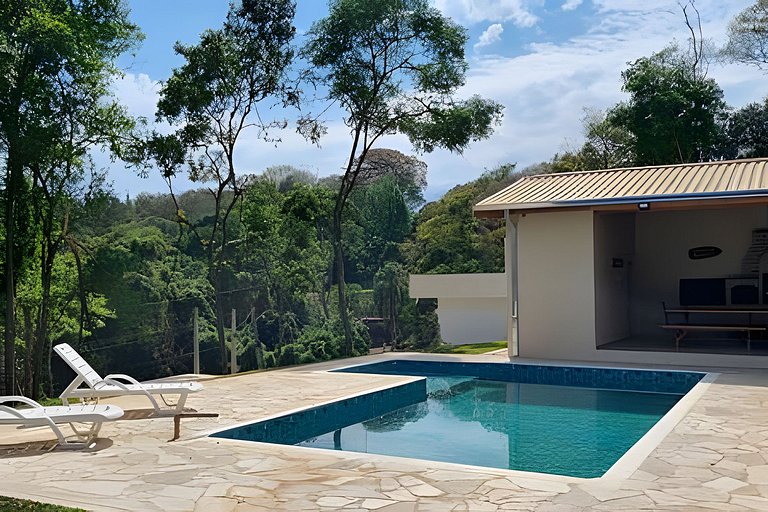Chacara em Ibiuna: Sol, Piscina e Natureza