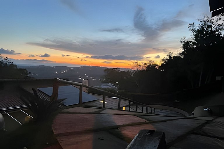 Chácara com Bela Vista em Ibiuna - cond fechado