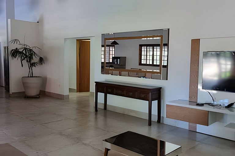 Casa de Campo em Ibiuna em meio à natureza