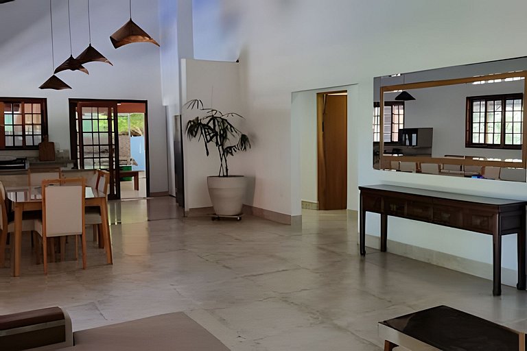 Casa de Campo em Ibiuna em meio à natureza