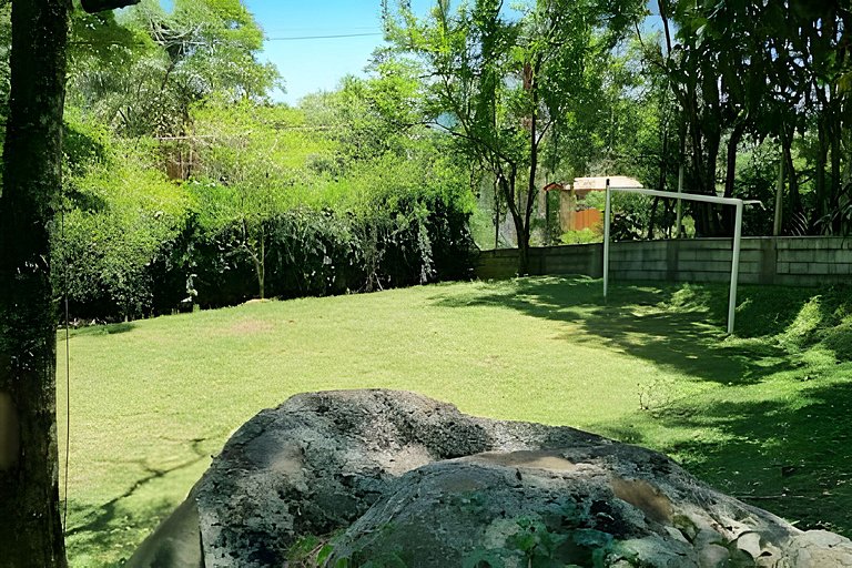 Casa de Campo em Ibiuna em meio à natureza