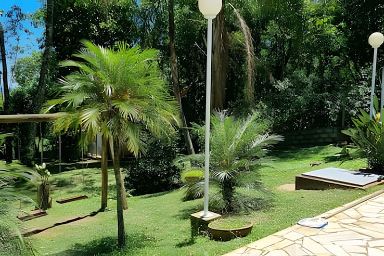 Casa de Campo em Ibiuna em meio à natureza