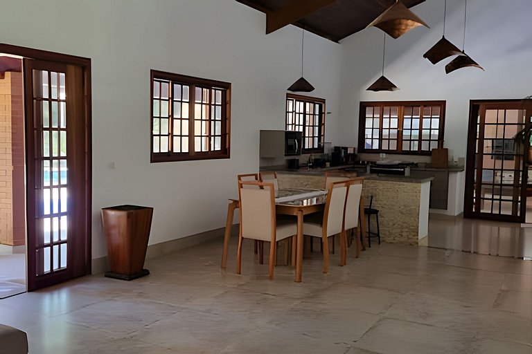 Casa de Campo em Ibiuna em meio à natureza