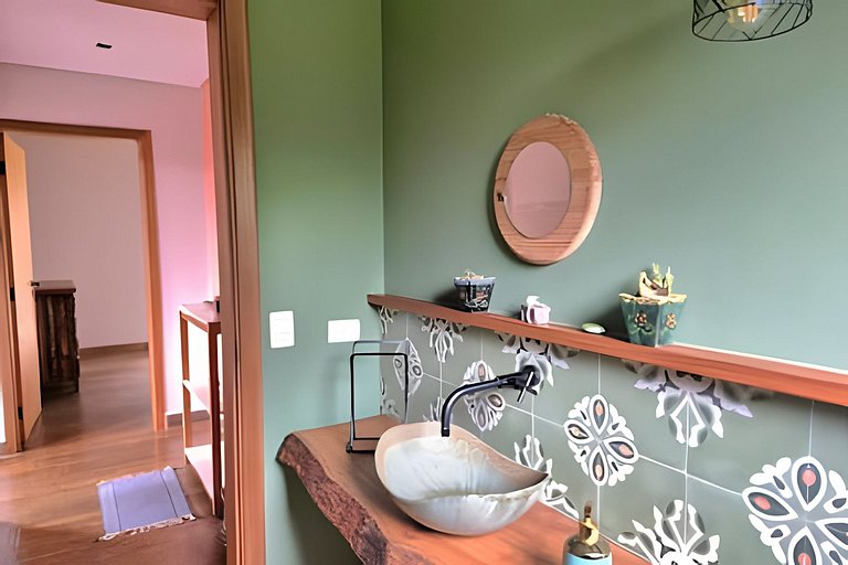 Casa, Pequeno Bosque e vista para Horizonte