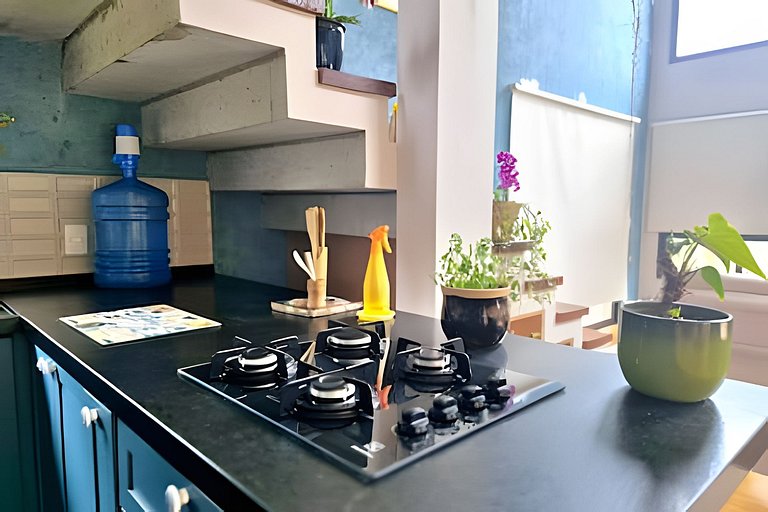 Casa, Pequeno Bosque e vista para Horizonte