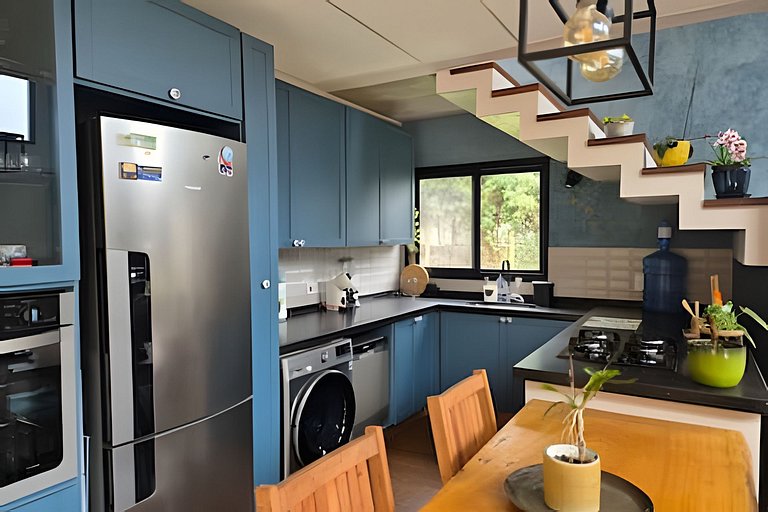 Casa, Pequeno Bosque e vista para Horizonte