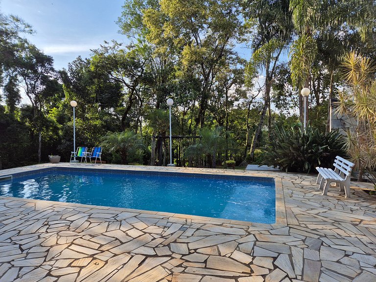 Casa de Campo em Ibiuna em meio à natureza