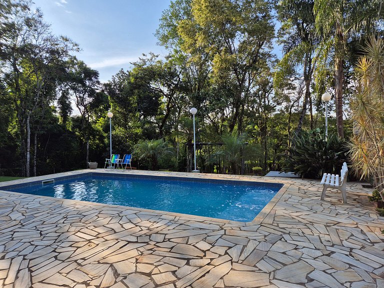 Casa de Campo em Ibiuna em meio à natureza