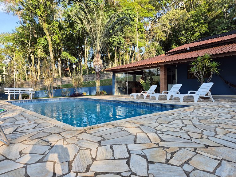 Casa de Campo em Ibiuna em meio à natureza