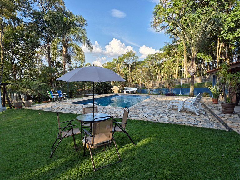 Casa de Campo em Ibiuna em meio à natureza